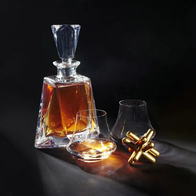 Elegant Crystal Whiskey Tumbler
