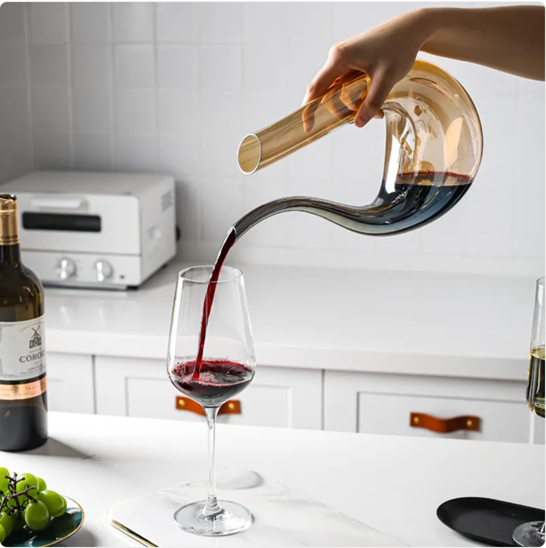 Elegant U-Shape Crystal Dispenser